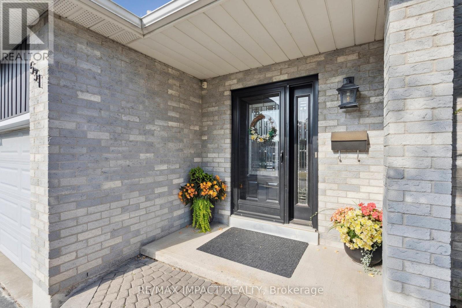 Property at 531 CRIMSON COURT image 4