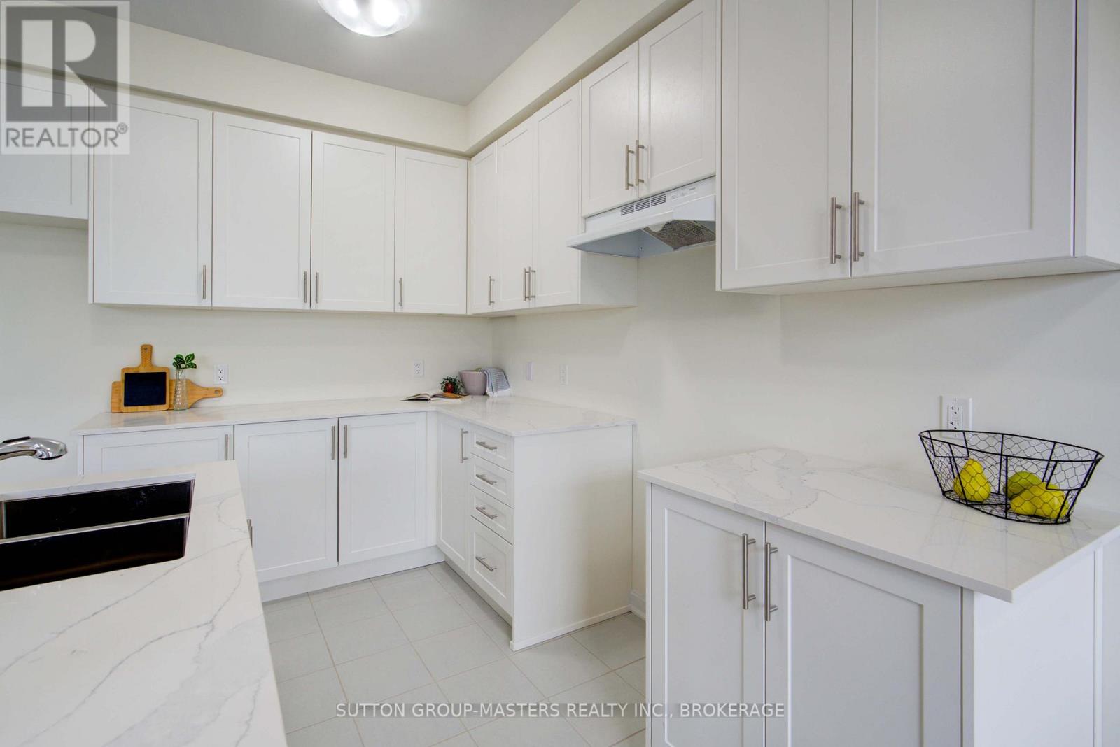 35 Country Club Drive, Loyalist (Bath), Ontario  K0H 1G0 - Photo 13 - X12276356