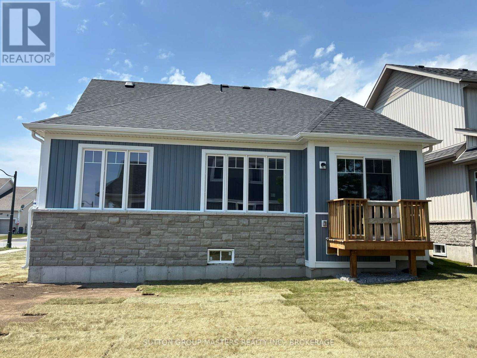 35 Country Club Drive, Loyalist (Bath), Ontario  K0H 1G0 - Photo 18 - X12276356