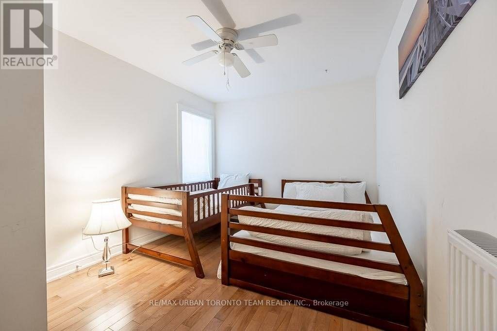 Main - 1277 Broadview Avenue, Toronto, Ontario  M4K 2T5 - Photo 13 - E12276227