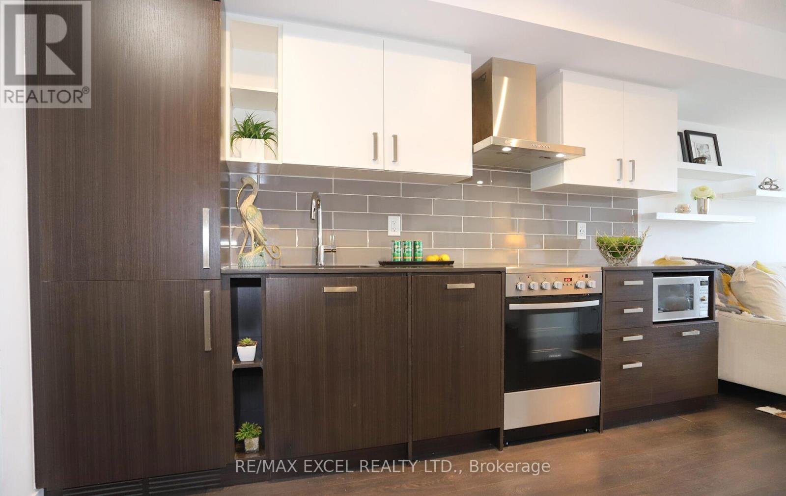 1804 - 125 Redpath Avenue, Toronto, Ontario  M4S 0B5 - Photo 11 - C12269055
