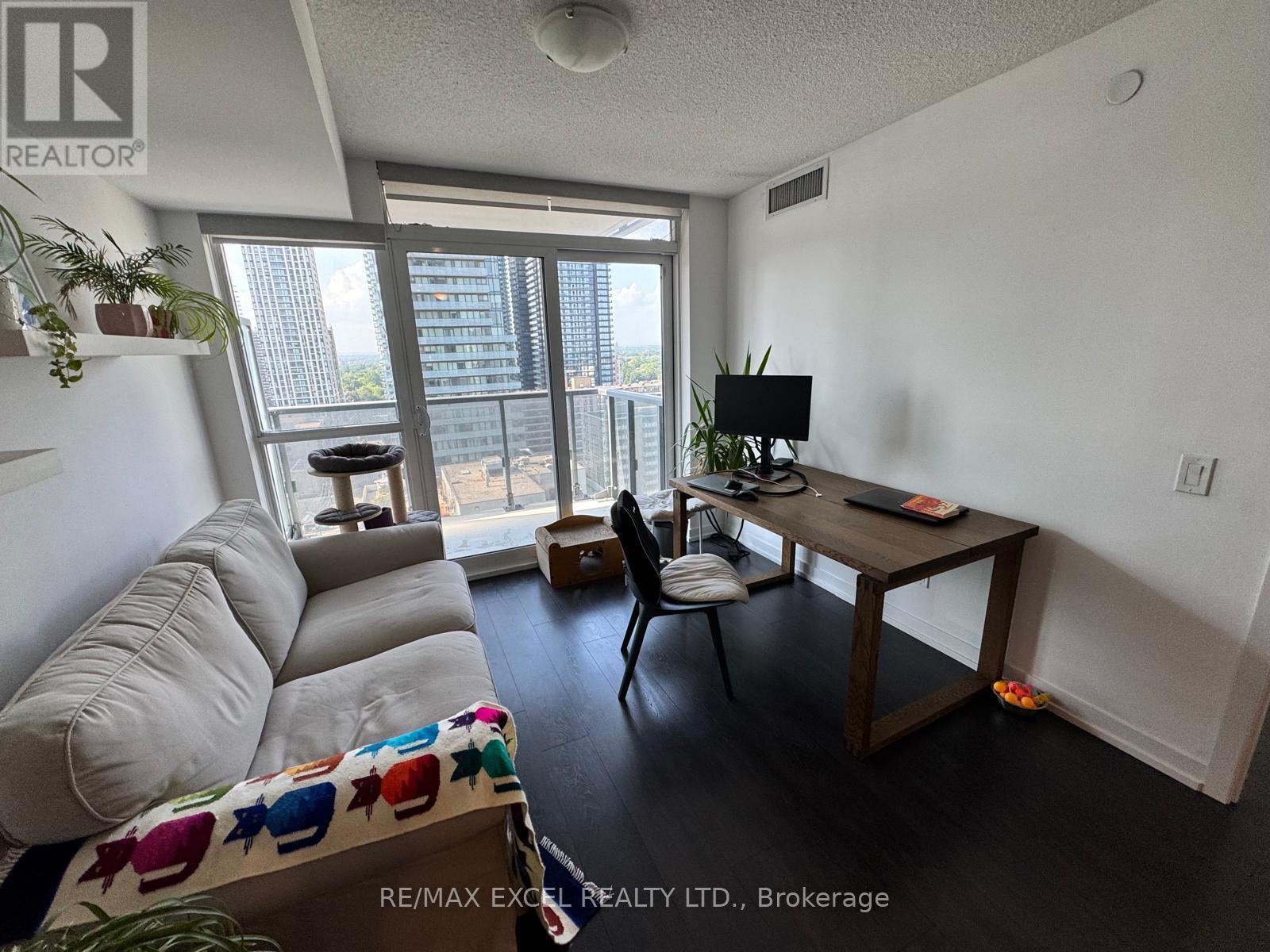 1804 - 125 Redpath Avenue, Toronto, Ontario  M4S 0B5 - Photo 18 - C12269055