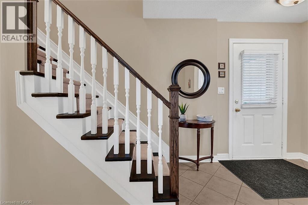 6d Brown Drive, St. Catharines, Ontario  L2S 3Z8 - Photo 4 - 40750084