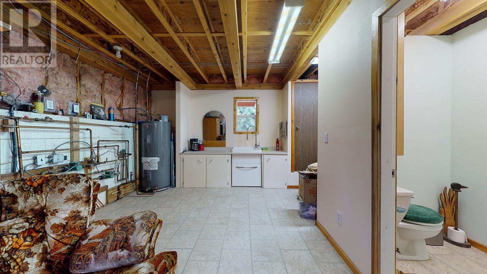 2681 Trans Canada Hwy., Sorrento, British Columbia  V0E 2W0 - Photo 25 - 10355407