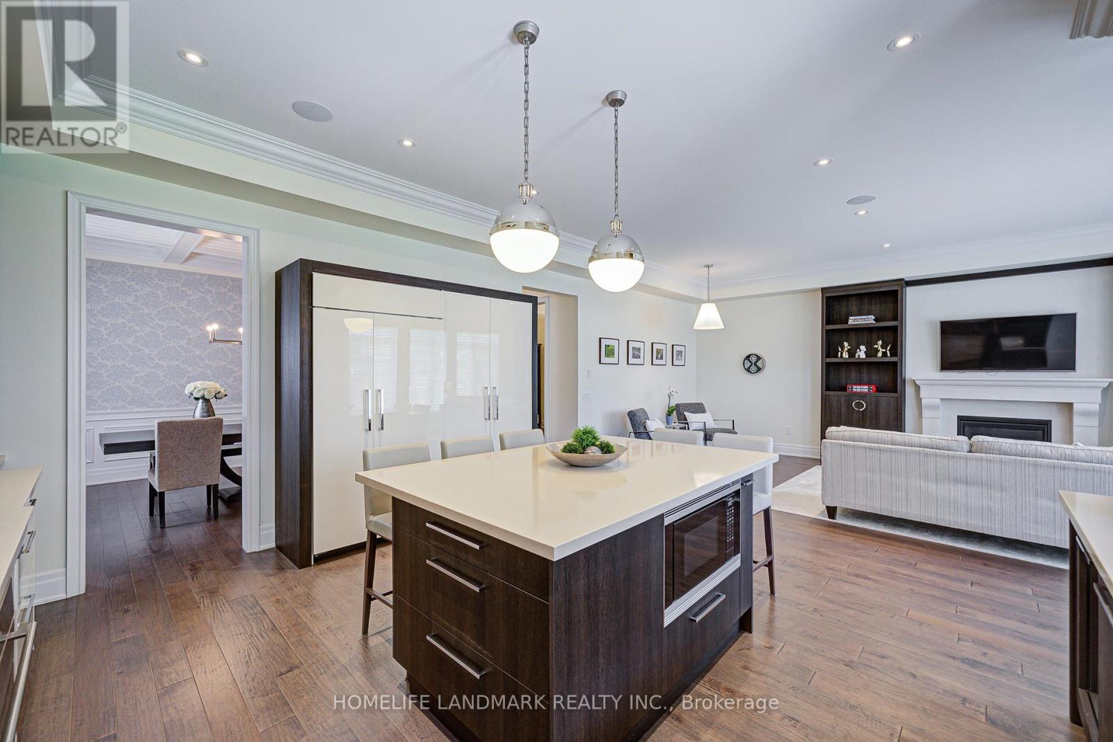 343 Tudor Avenue, Oakville, Ontario  L6K 0G8 - Photo 20 - W12276202