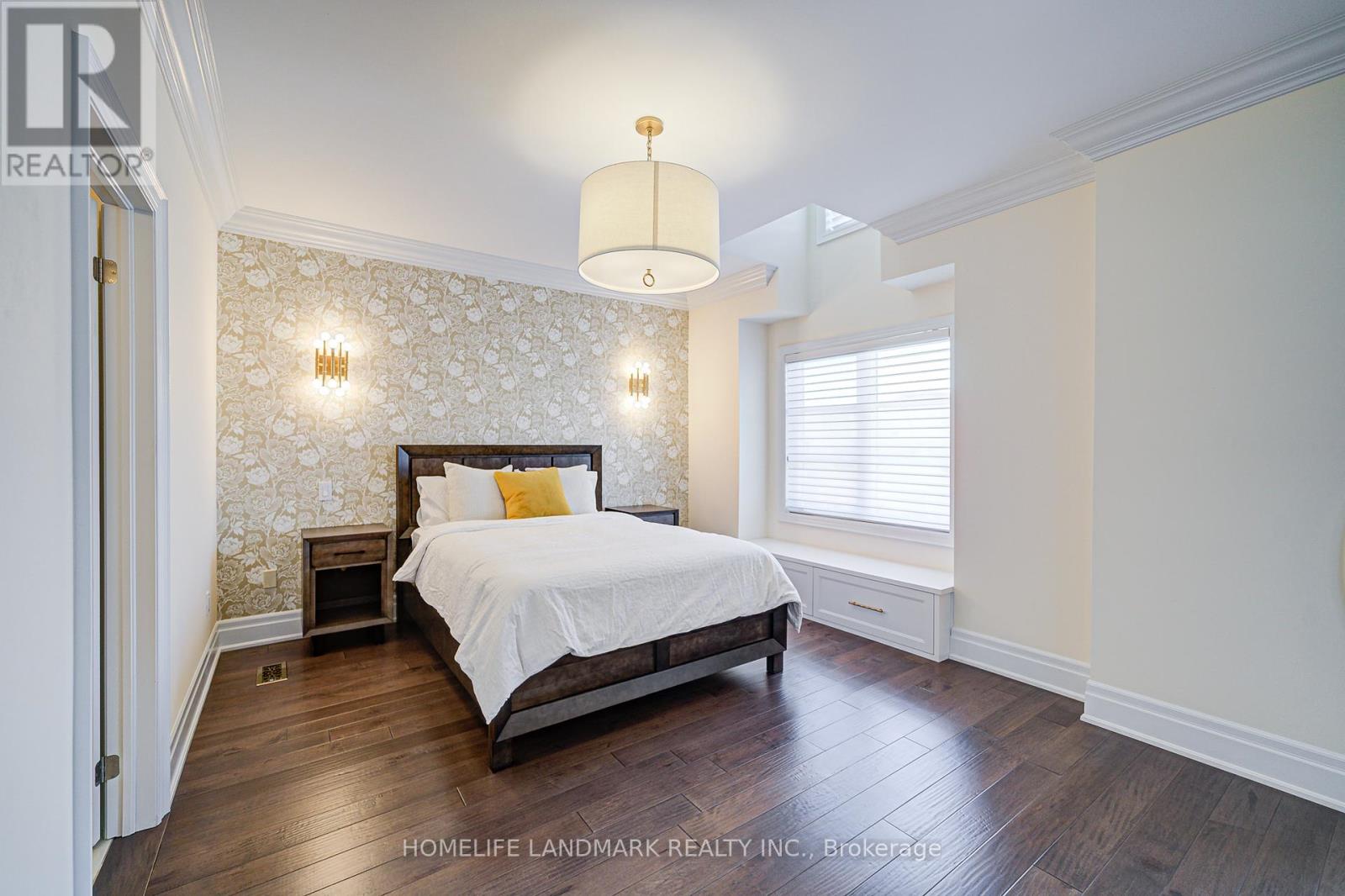 343 Tudor Avenue, Oakville, Ontario  L6K 0G8 - Photo 24 - W12276202