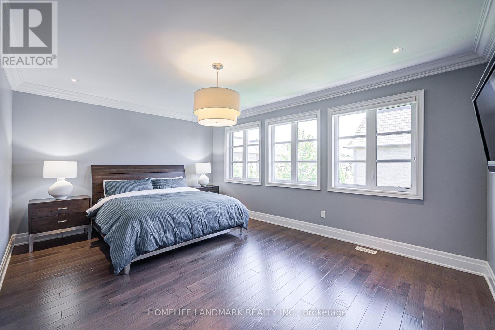 343 Tudor Avenue, Oakville, Ontario  L6K 0G8 - Photo 29 - W12276202