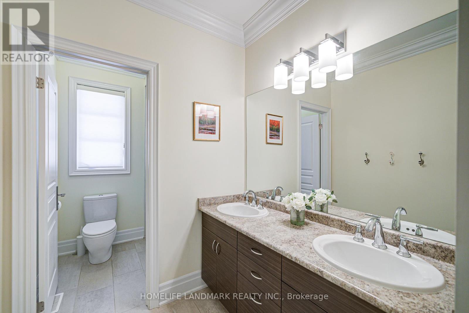 343 Tudor Avenue, Oakville, Ontario  L6K 0G8 - Photo 36 - W12276202