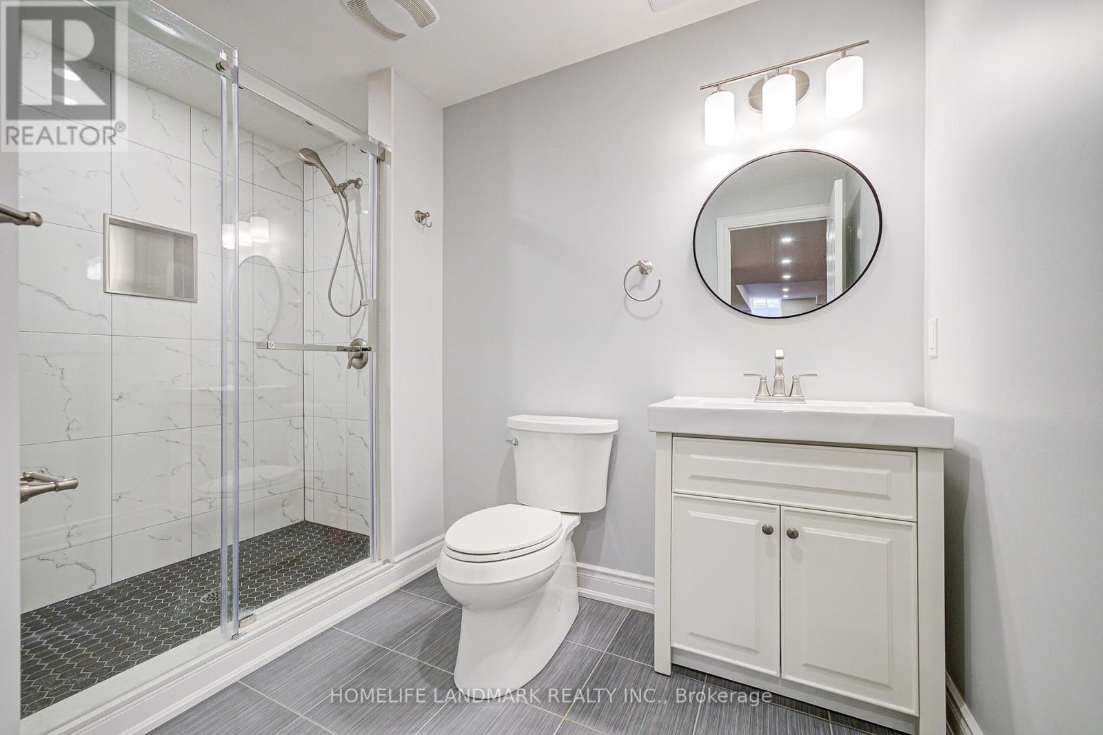 343 Tudor Avenue, Oakville, Ontario  L6K 0G8 - Photo 41 - W12276202