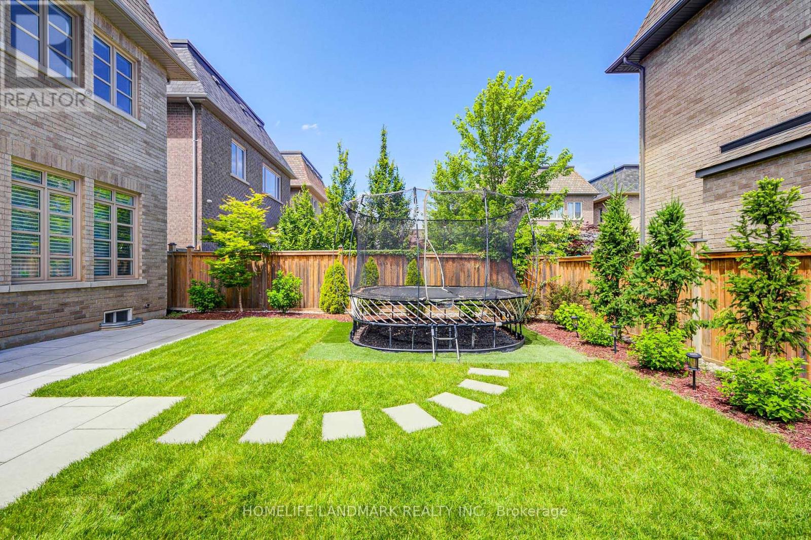 343 Tudor Avenue, Oakville, Ontario  L6K 0G8 - Photo 42 - W12276202