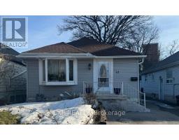 43 HARDING AVENUE, Toronto, Ontario