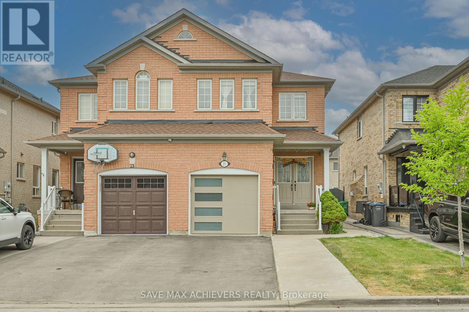 Property at 21 RIVERPLACE CRESCENT image 1