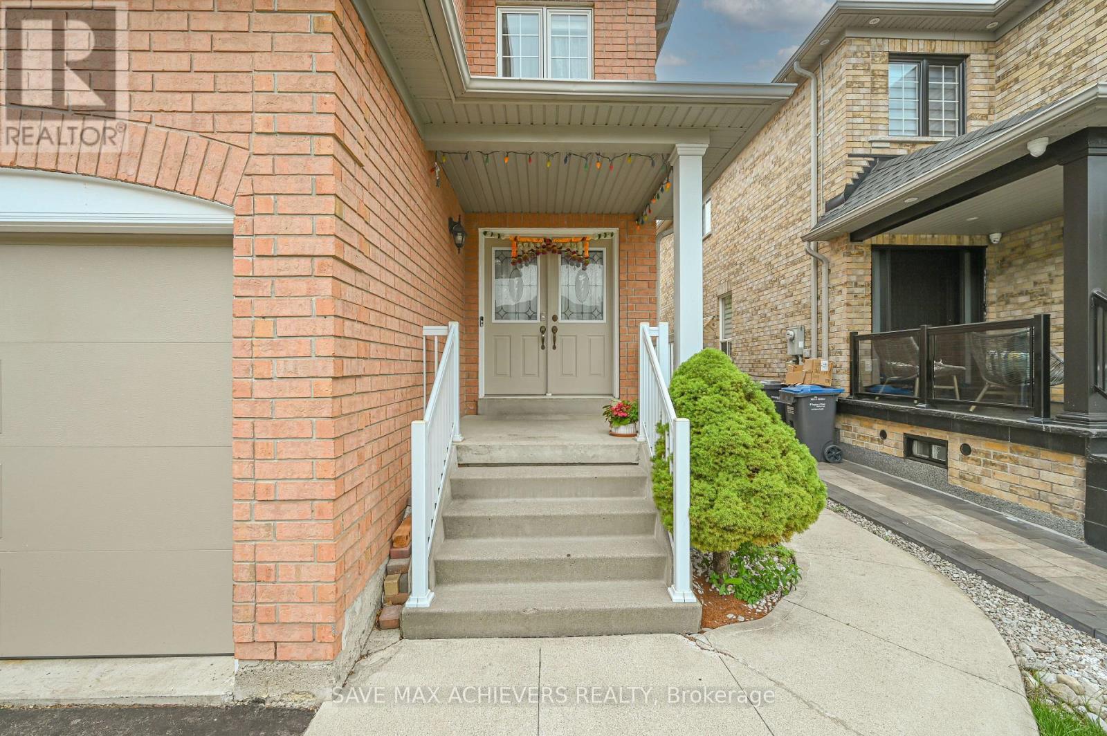 Property at 21 RIVERPLACE CRESCENT image 4