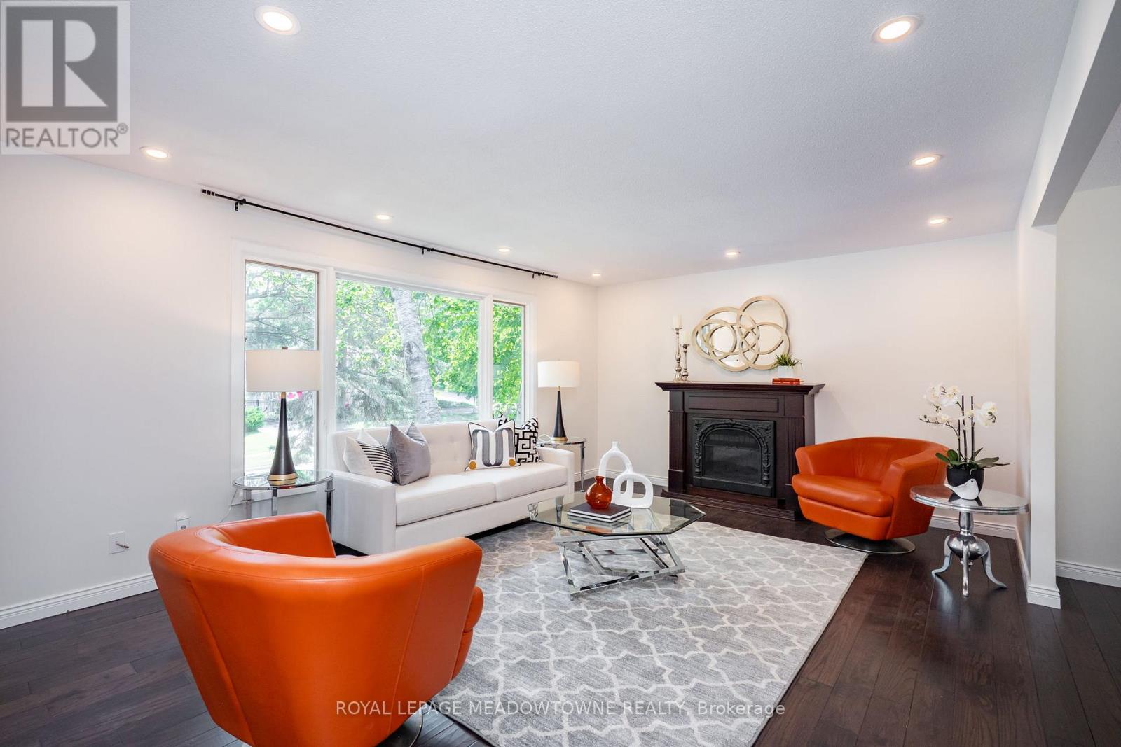 Property at 230 KRIBS STREET image 2