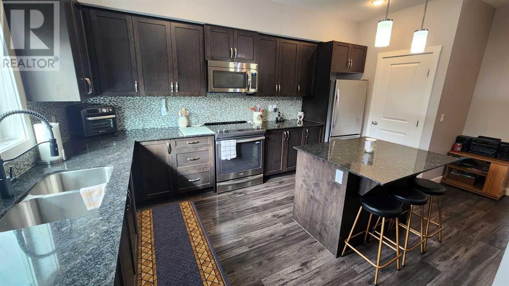 Property at 389 Midtown Gate SW image 3