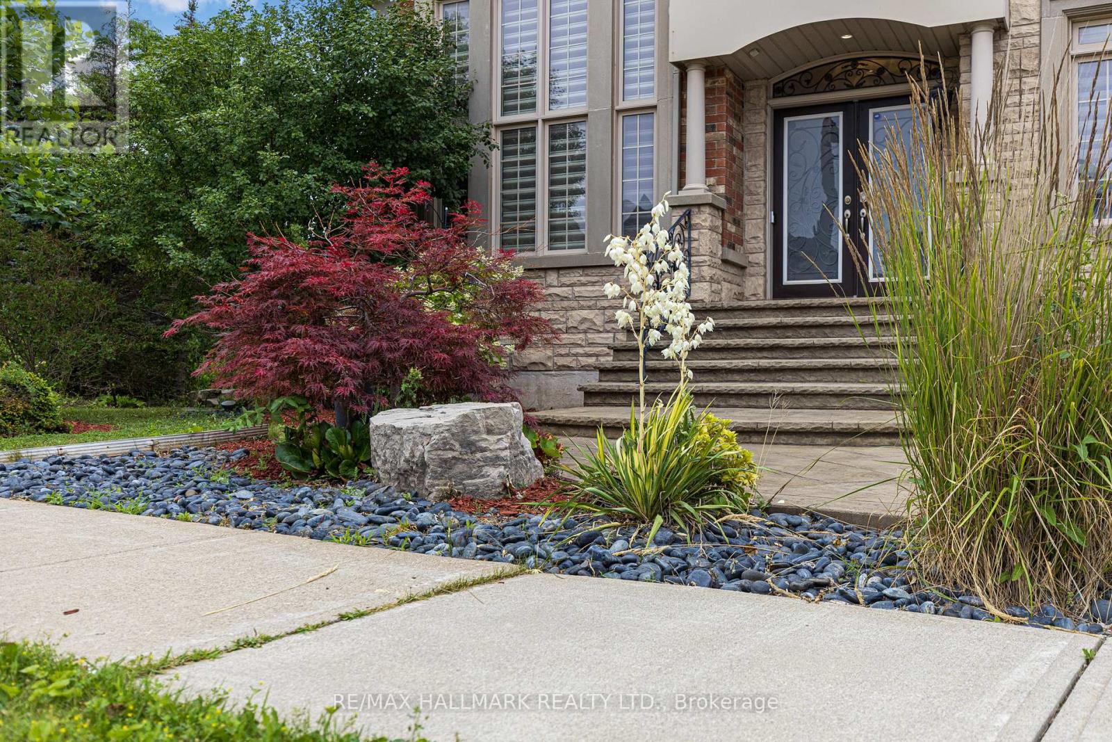 Property at 2485 MEADOWRIDGE DRIVE image 4