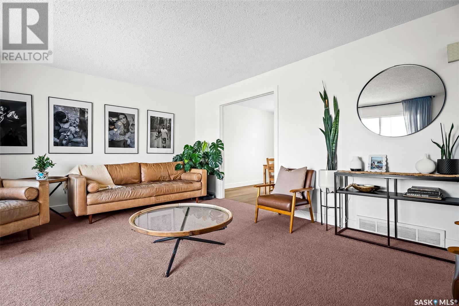 Property at 1615 Botting BAY image 2