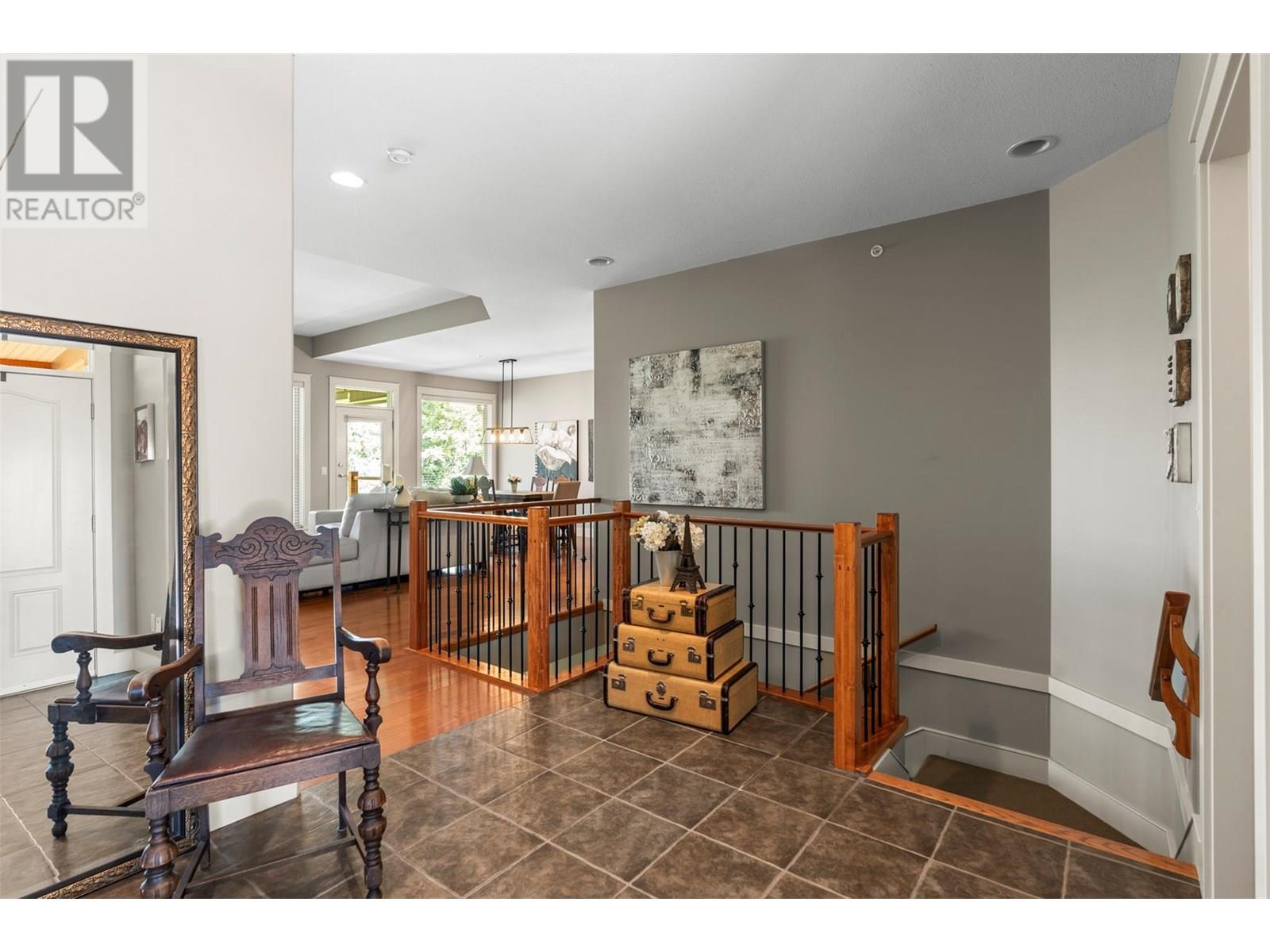 Property at 140 Mashie Crescent image 3
