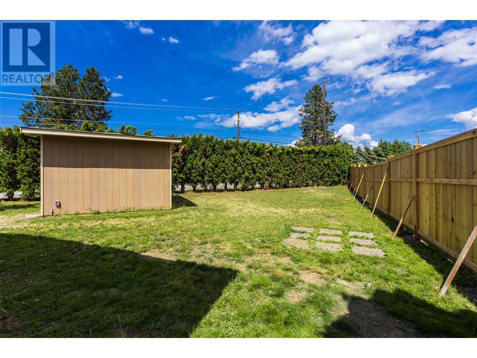 3535 Mcculloch Road Unit# 10, Kelowna, British Columbia  V1W 4R8 - Photo 14 - 10354951