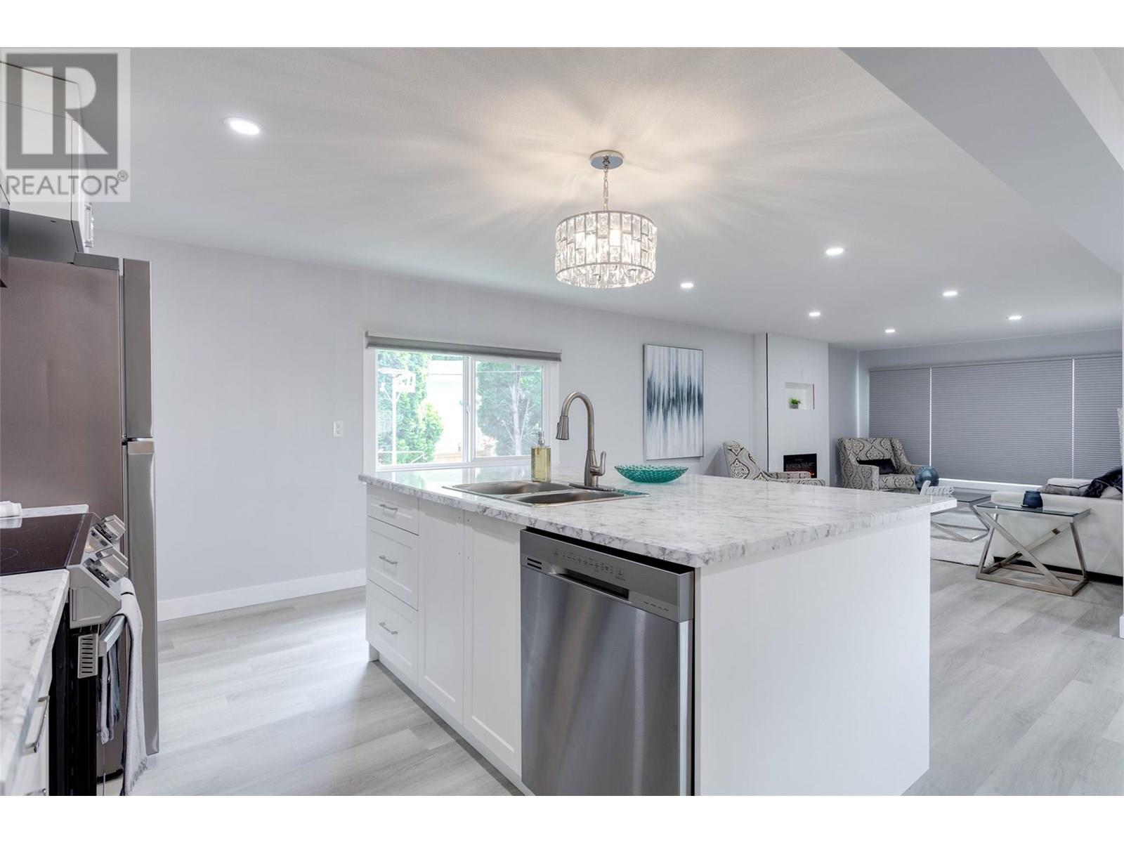 3535 Mcculloch Road Unit# 10, Kelowna, British Columbia  V1W 4R8 - Photo 6 - 10354951