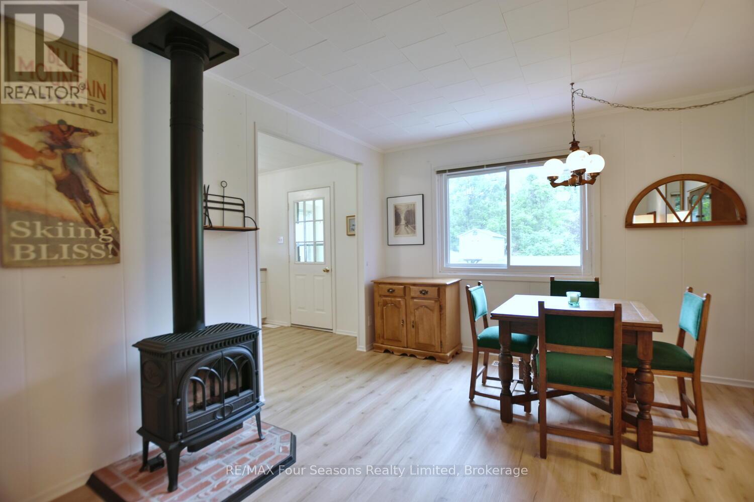209540 Highway 26 W, Blue Mountains, Ontario  L9Y 0T1 - Photo 15 - X12276414