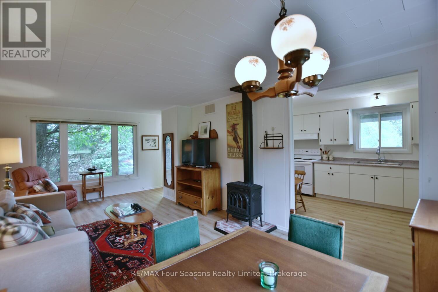 209540 Highway 26 W, Blue Mountains, Ontario  L9Y 0T1 - Photo 16 - X12276414