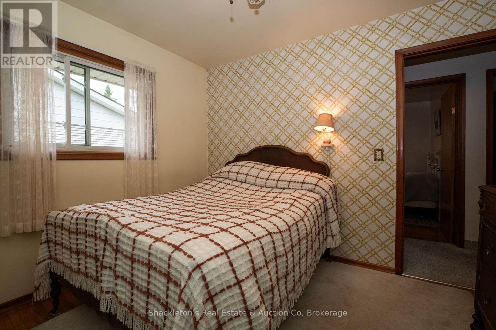 99 Ingersoll Street, St. Marys, Ontario  N4X 1B7 - Photo 11 - X12276437
