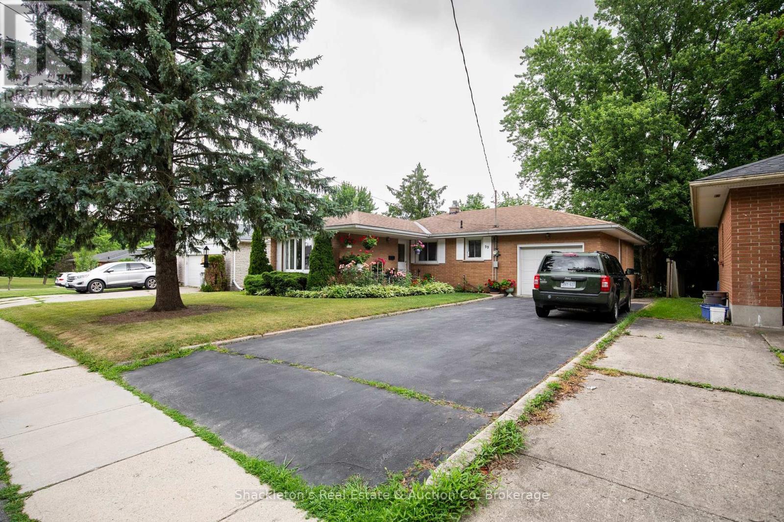 99 Ingersoll Street, St. Marys, Ontario  N4X 1B7 - Photo 2 - X12276437