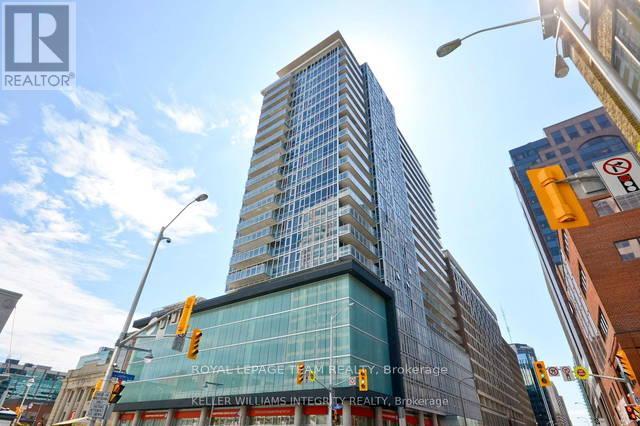 2208 - 324 Laurier Avenue W, Ottawa, Ontario  K1N 6P6 - Photo 1 - X12276389
