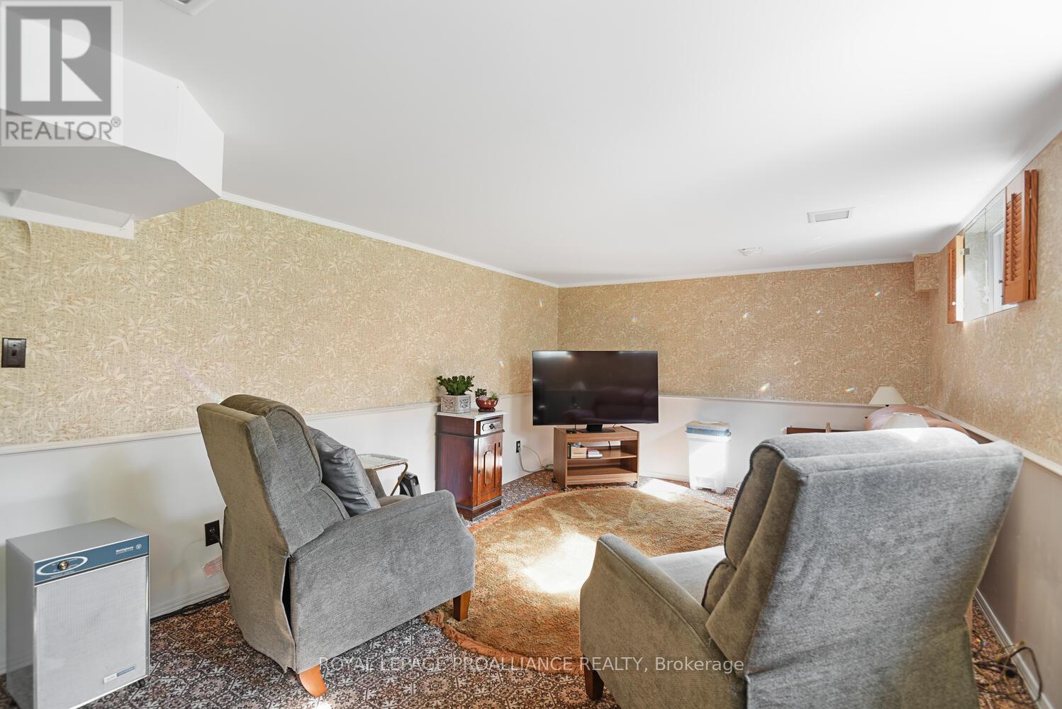 2 Woodlawn Place, Brockville, Ontario  K6V 2Z2 - Photo 24 - X12276456