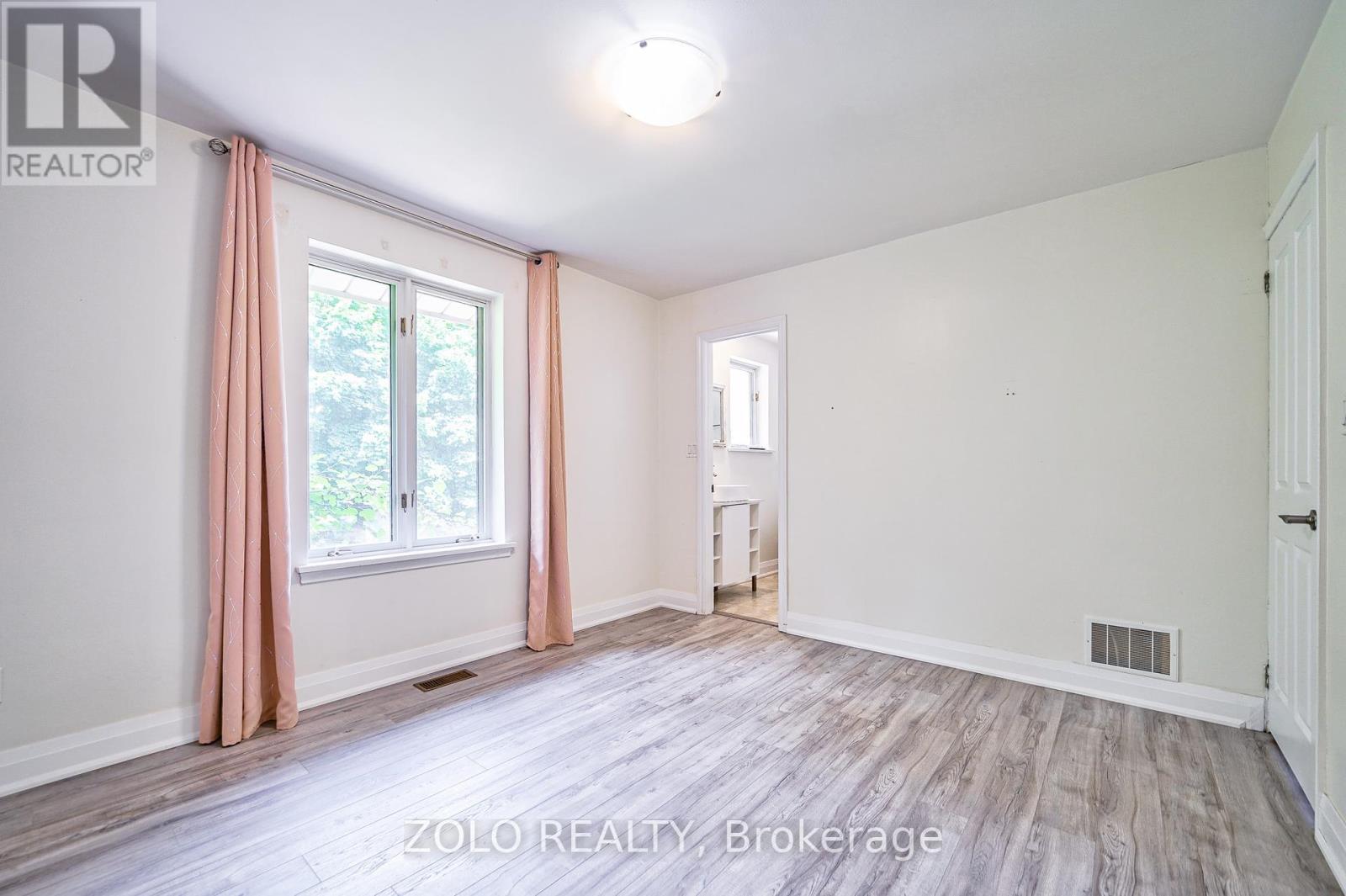 148 Newton Drive, Toronto (Newtonbrook East), Ontario  M2M 2N3 - Photo 10 - C12276326