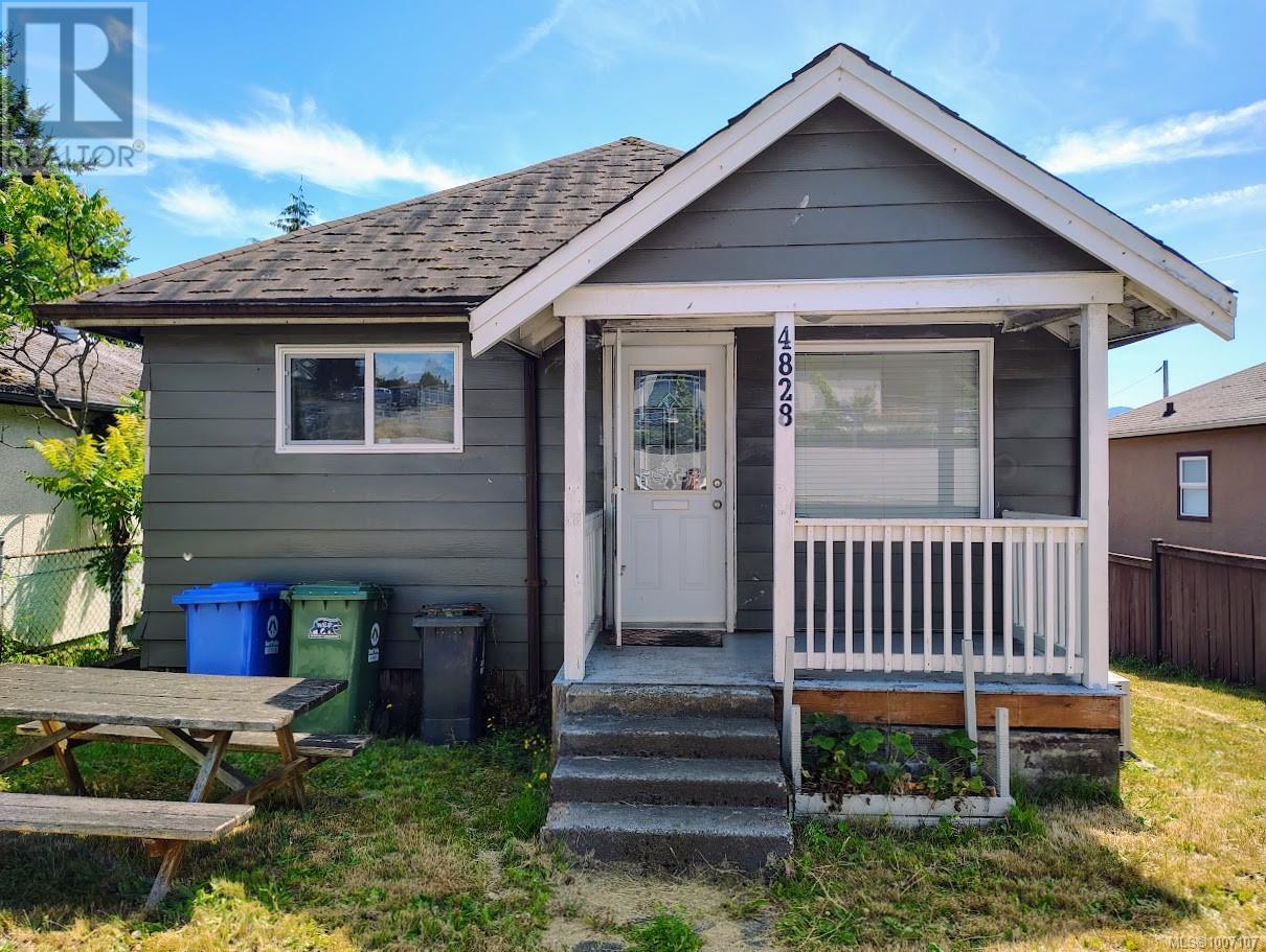 Property at 4828 Redford St image 1