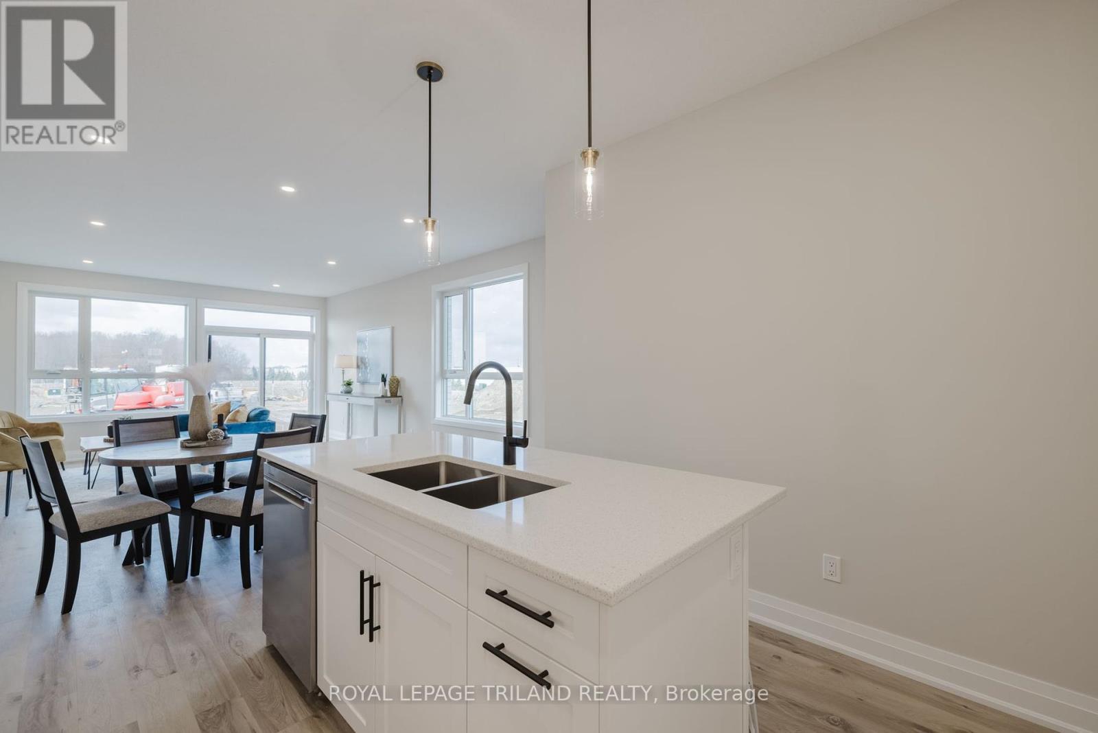 1867 Dalmagarry Road, London North, Ontario  N6G 0A6 - Photo 10 - X12249531