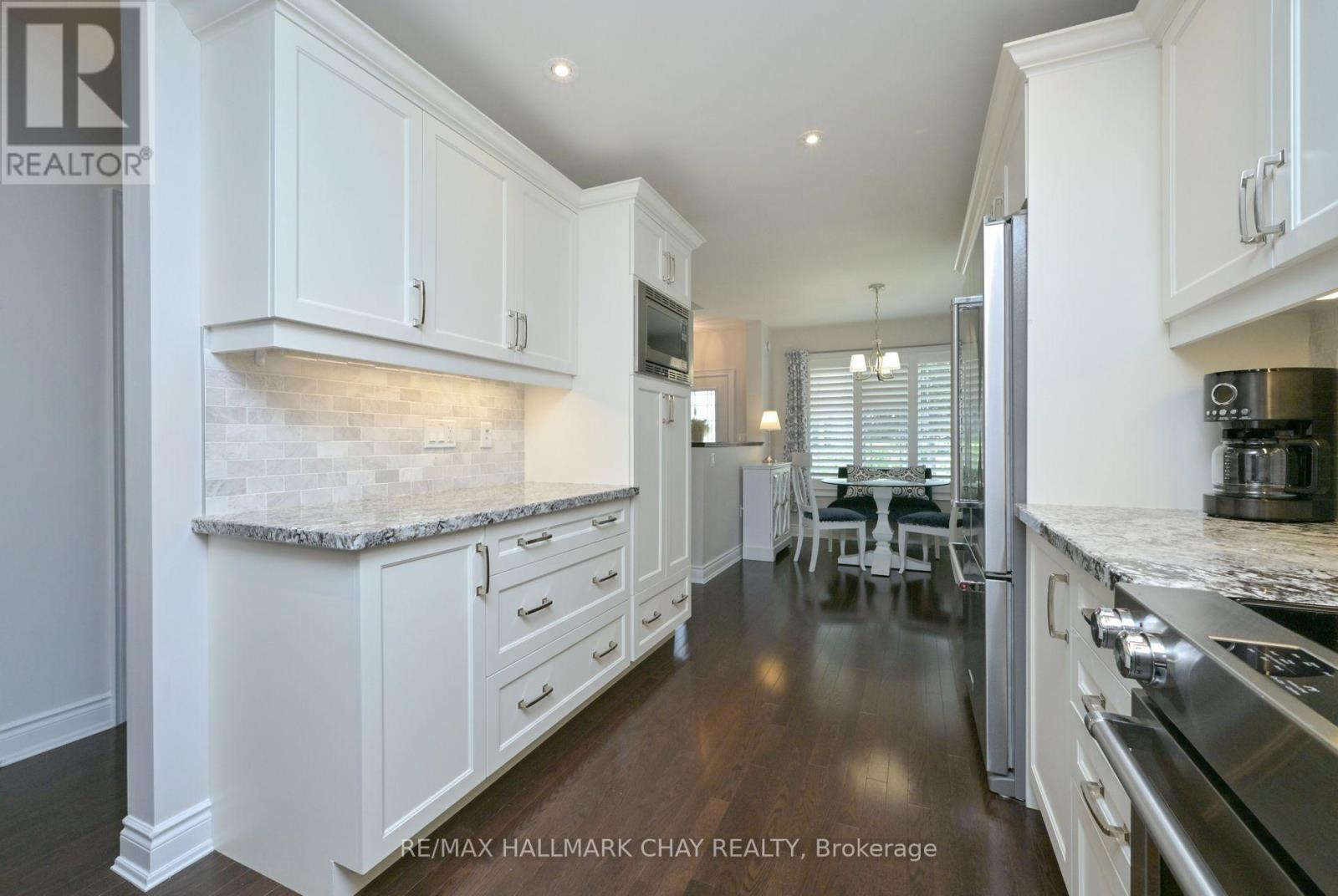 39 Westmount Drive, New Tecumseth, Ontario  L9R 0P5 - Photo 10 - N12276266