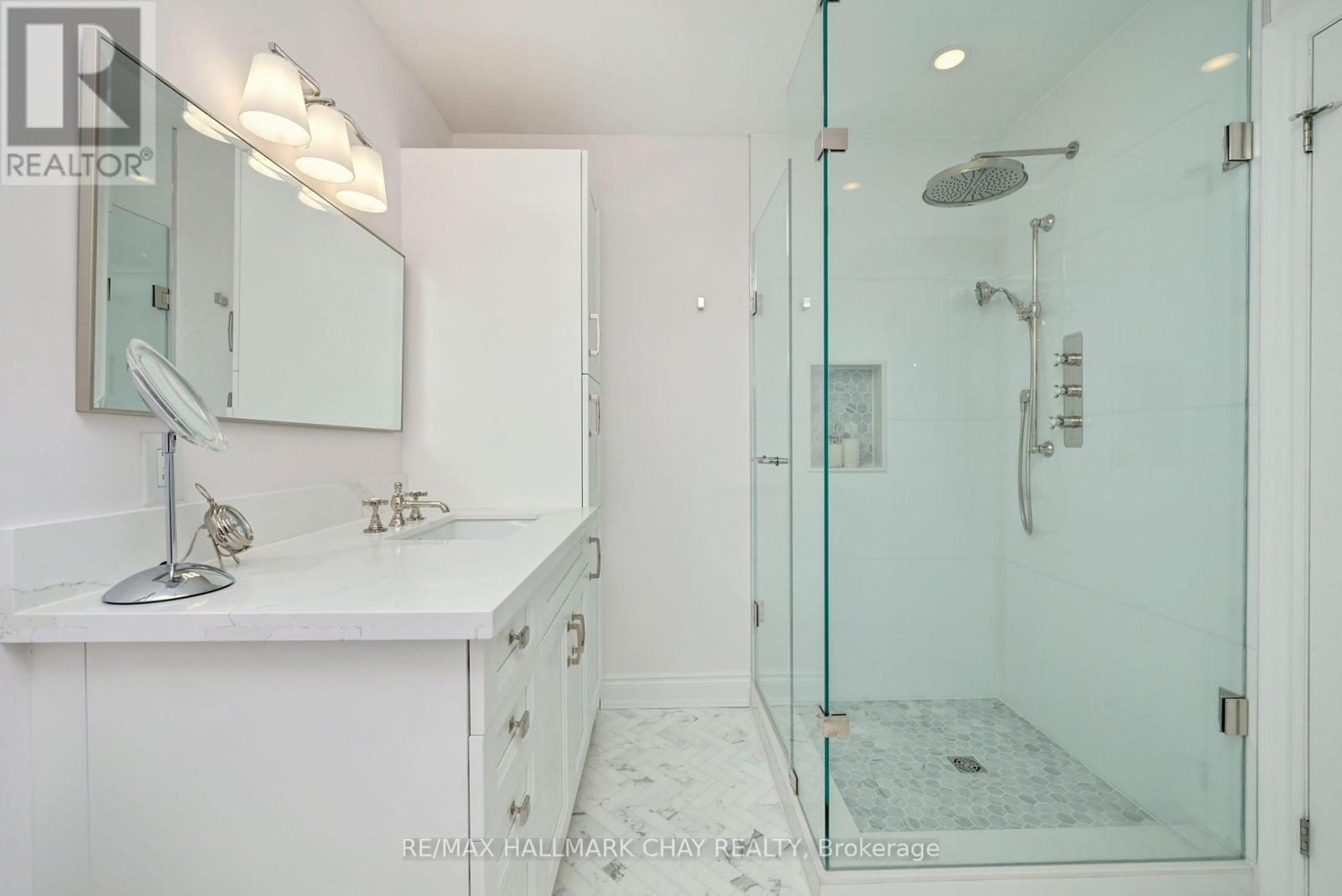39 Westmount Drive, New Tecumseth, Ontario  L9R 0P5 - Photo 23 - N12276266