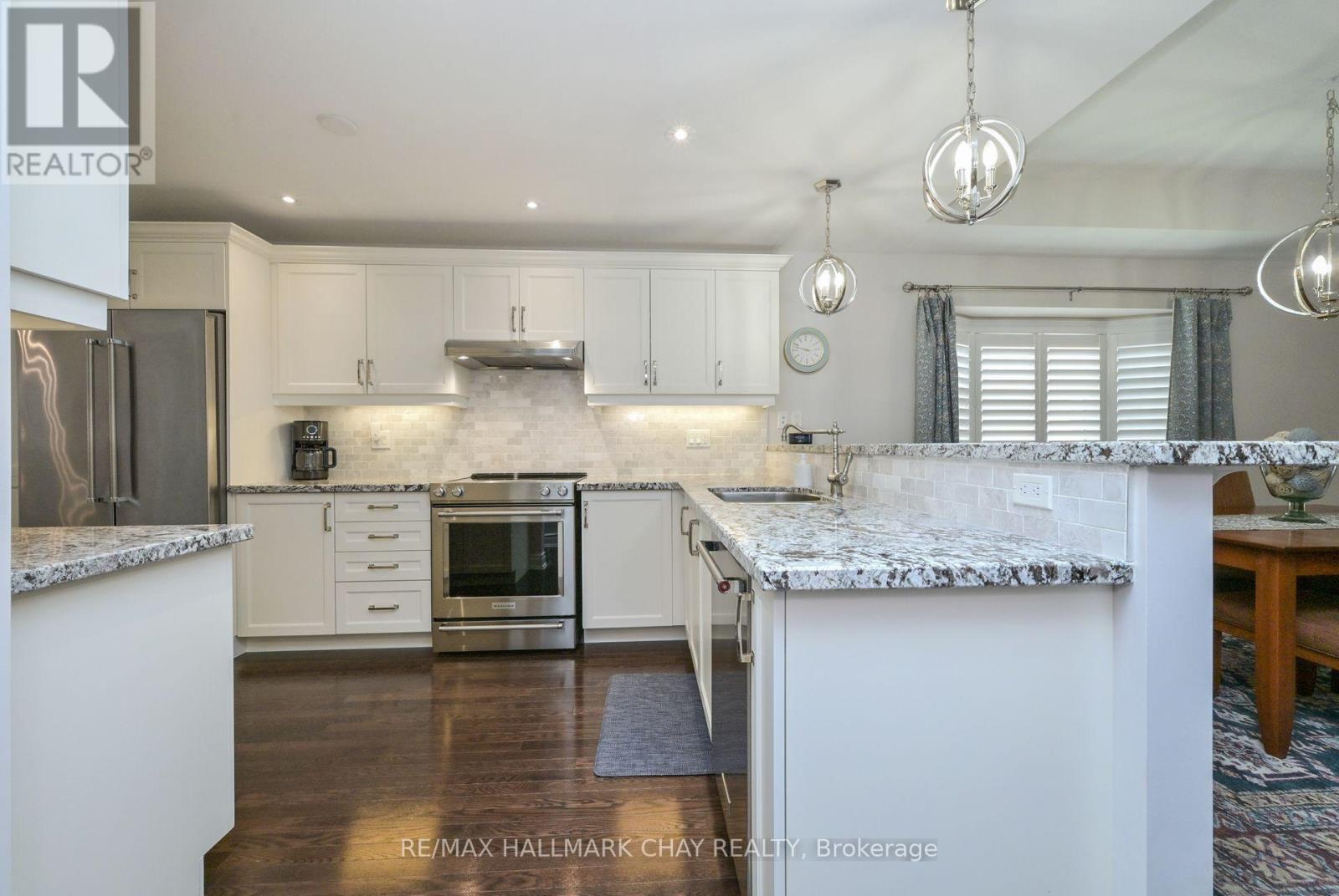 39 Westmount Drive, New Tecumseth, Ontario  L9R 0P5 - Photo 7 - N12276266