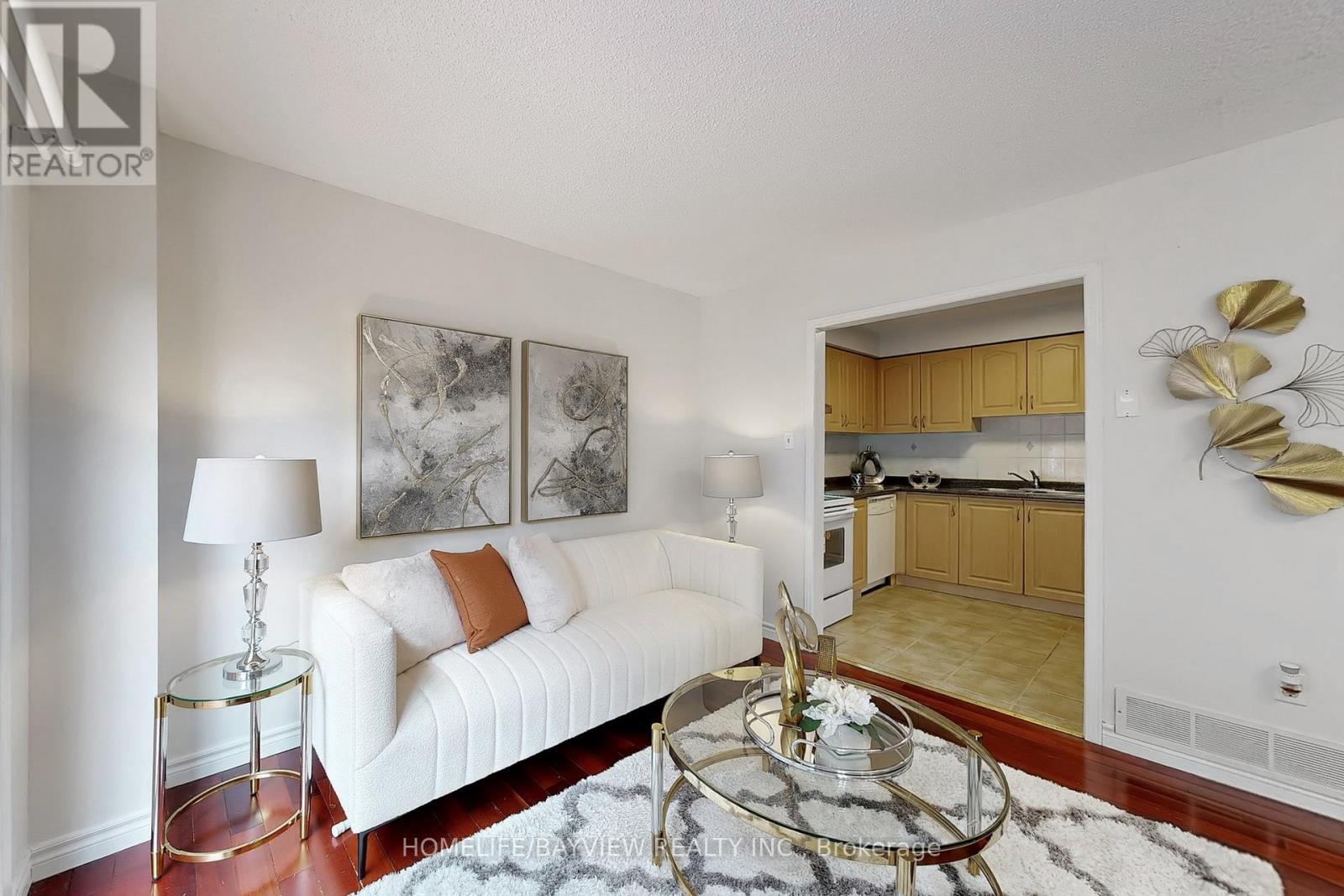 Property at 140 ASHMORE CRESCENT image 4