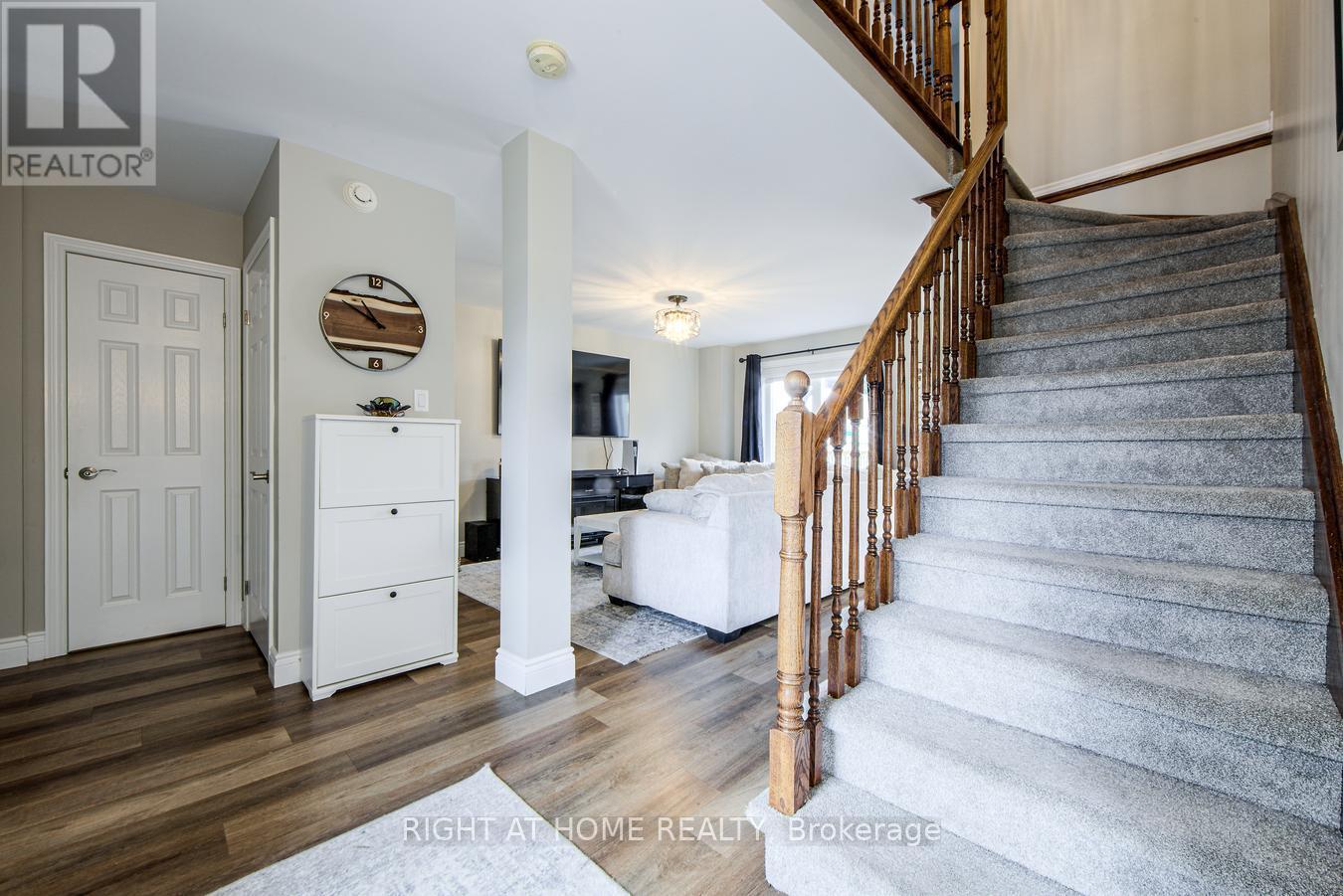 Property at 34 LANG DRIVE image 5