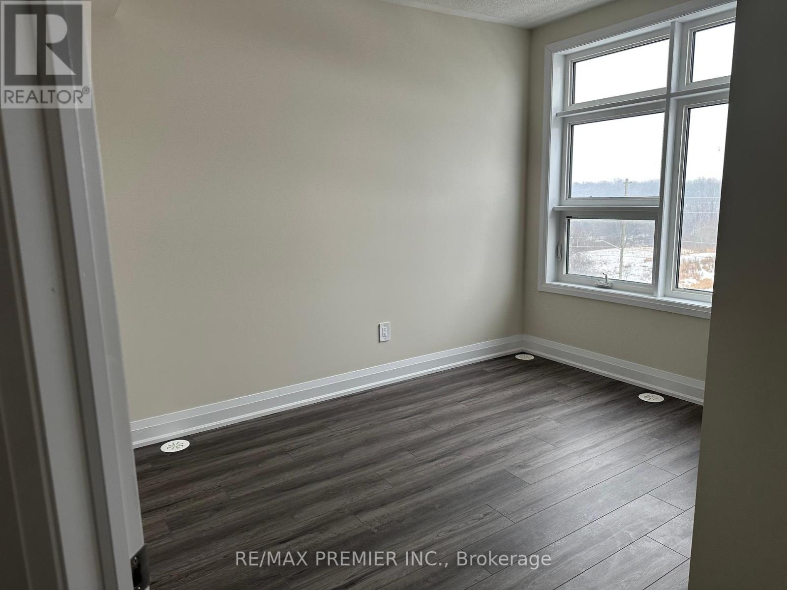 104 - 1581 Rose Way, Milton, Ontario  L9T 7E7 - Photo 9 - W12276335