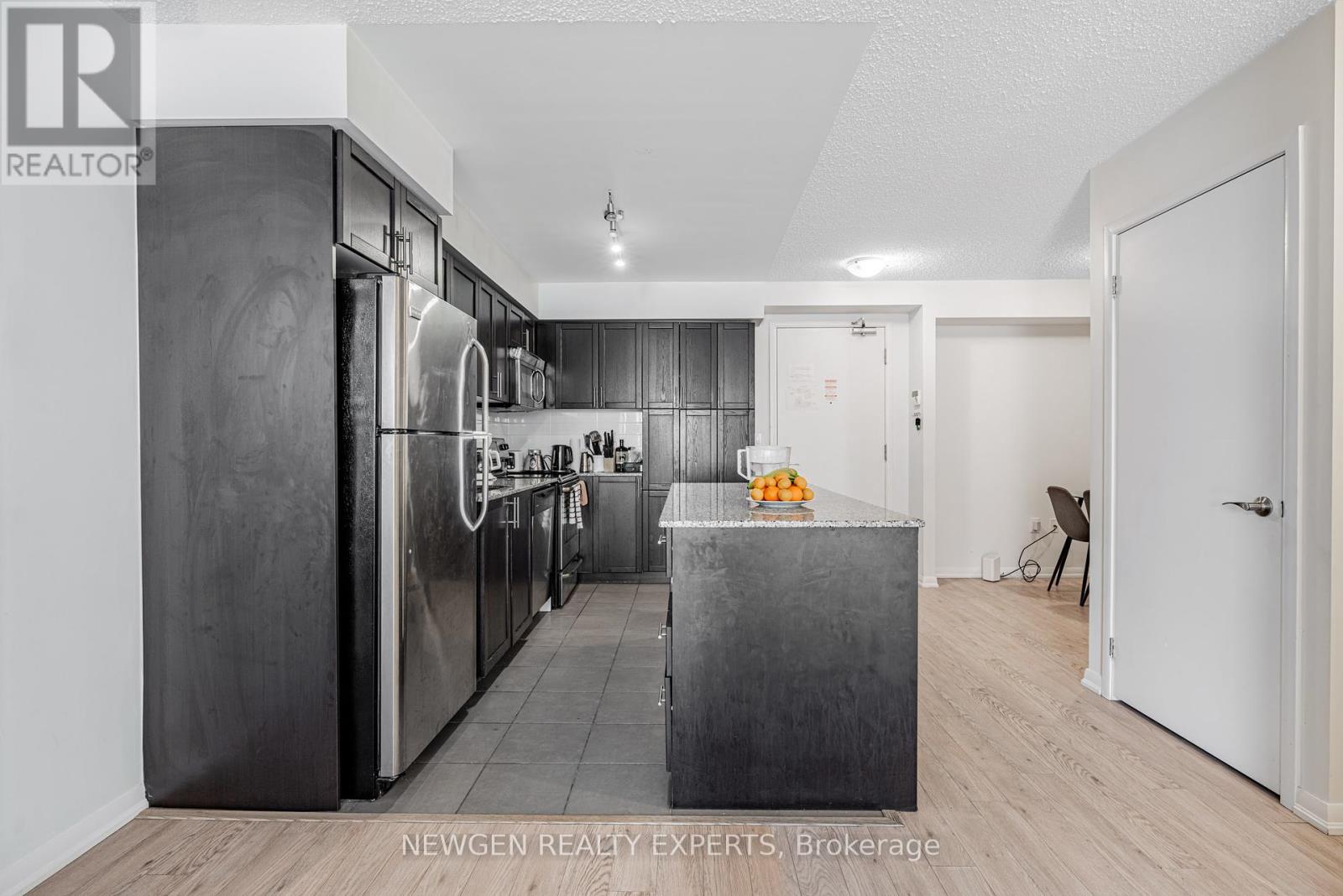 704 - 800 Lawrence Avenue W, Toronto, Ontario  M6A 0B1 - Photo 10 - W12276360