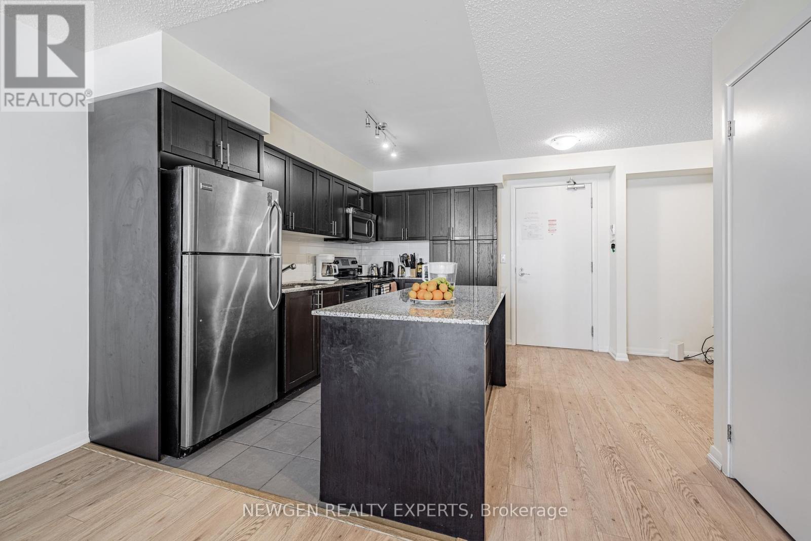 704 - 800 Lawrence Avenue W, Toronto, Ontario  M6A 0B1 - Photo 9 - W12276360