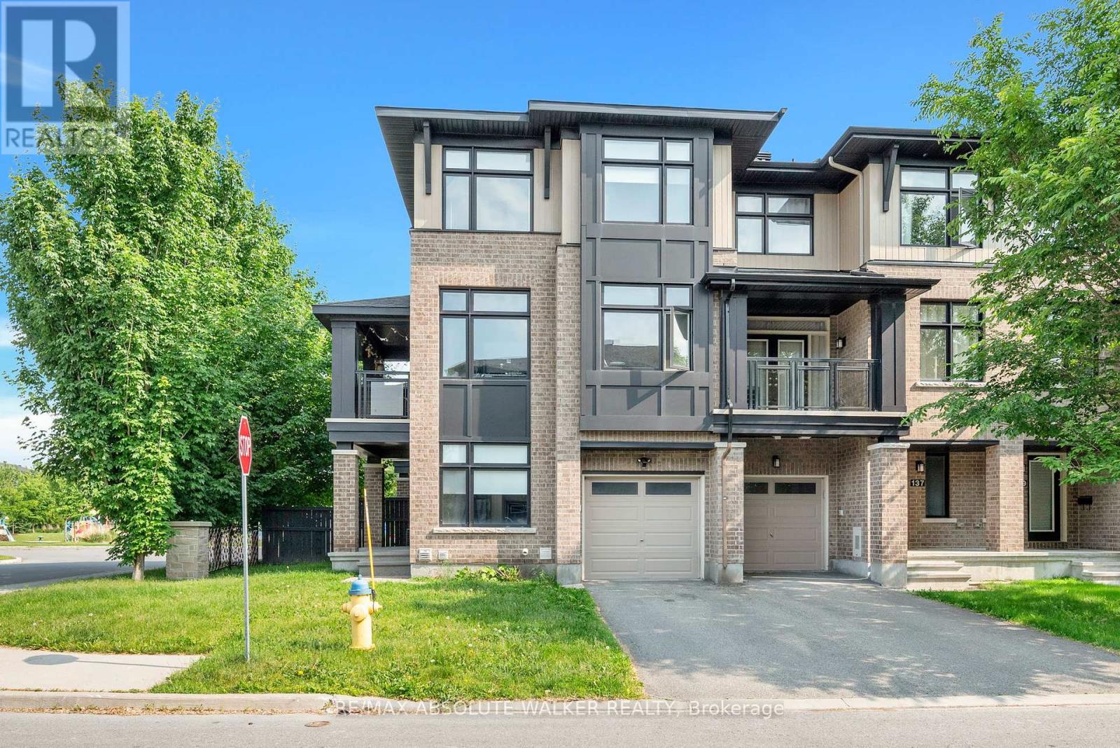 Property at 135 WILD SENNA WAY image 1