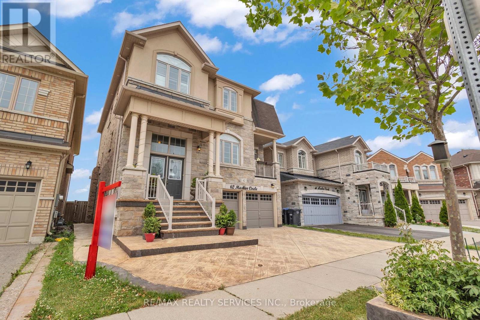 Property at 62 MASKEN CIRCLE image 3