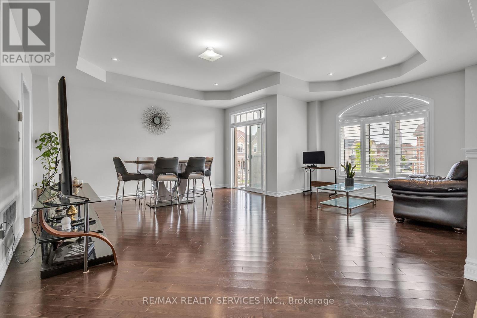 Property at 62 MASKEN CIRCLE image 5