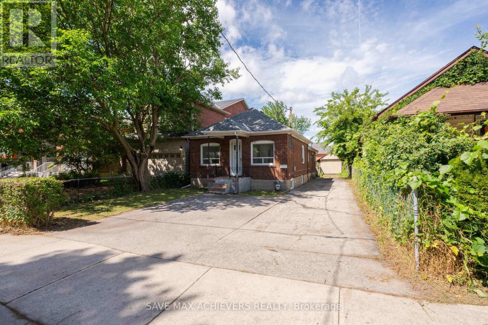 Property at 54 HAROLD STREET image 2