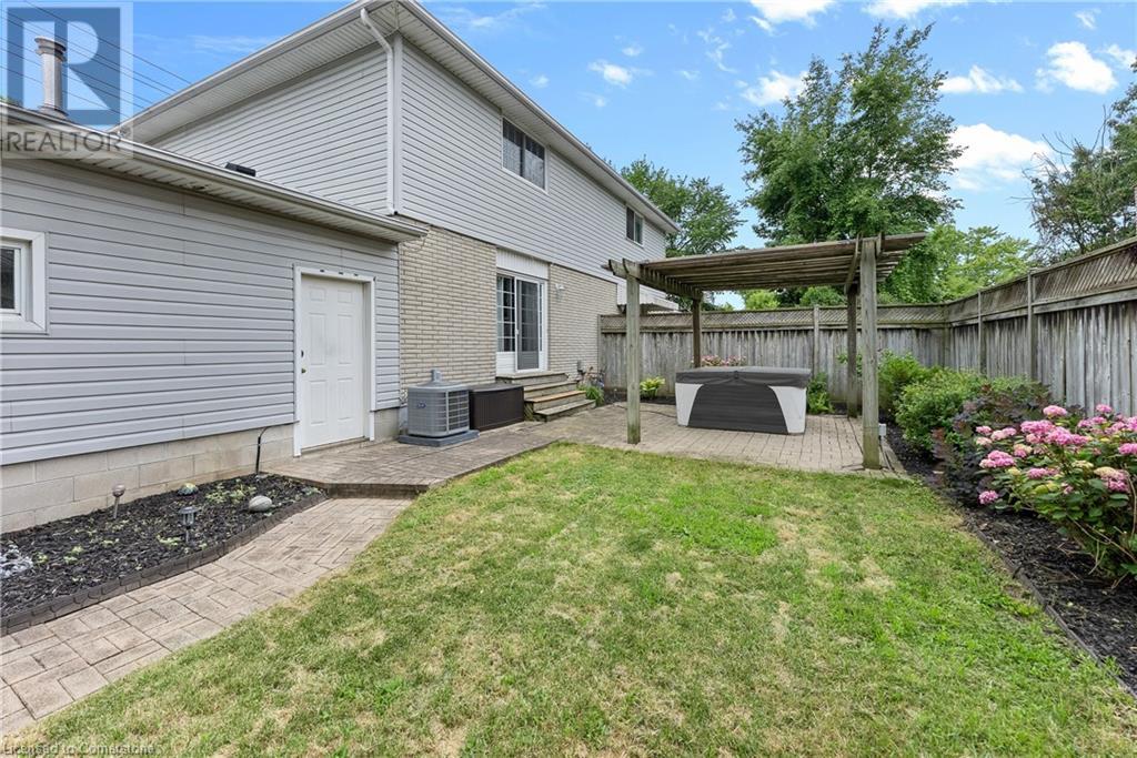 Property at 7161 AILANTHUS Avenue image 5