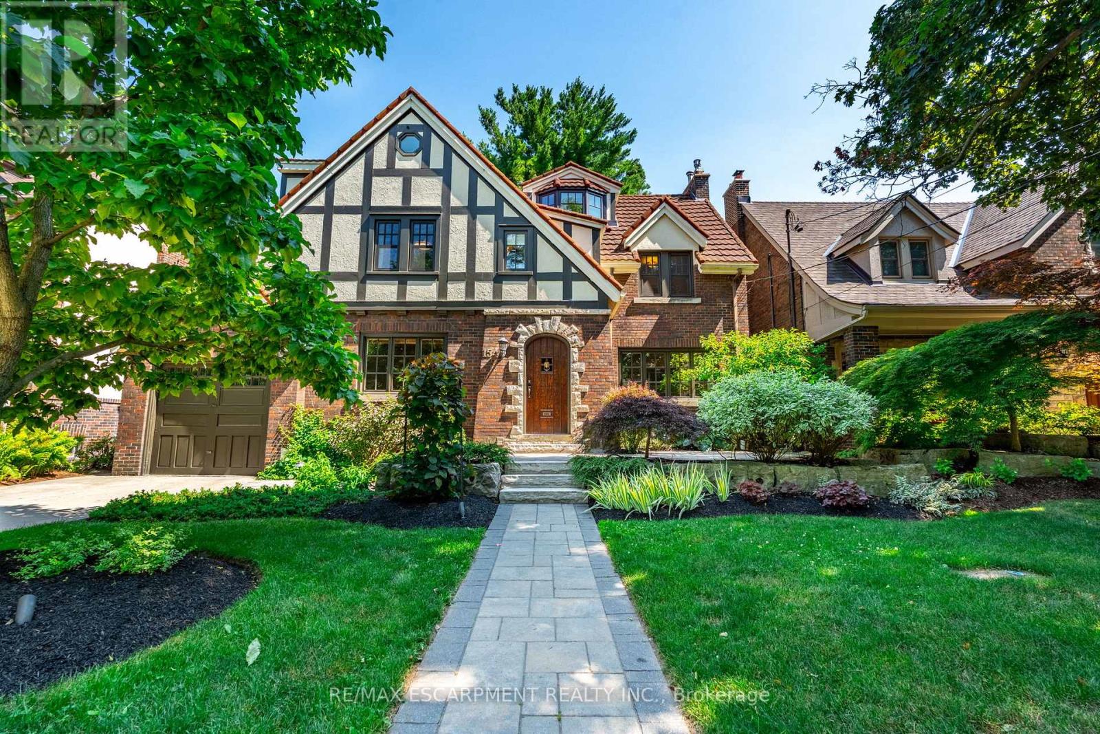 Property at 154 DALEWOOD CRESCENT image 4