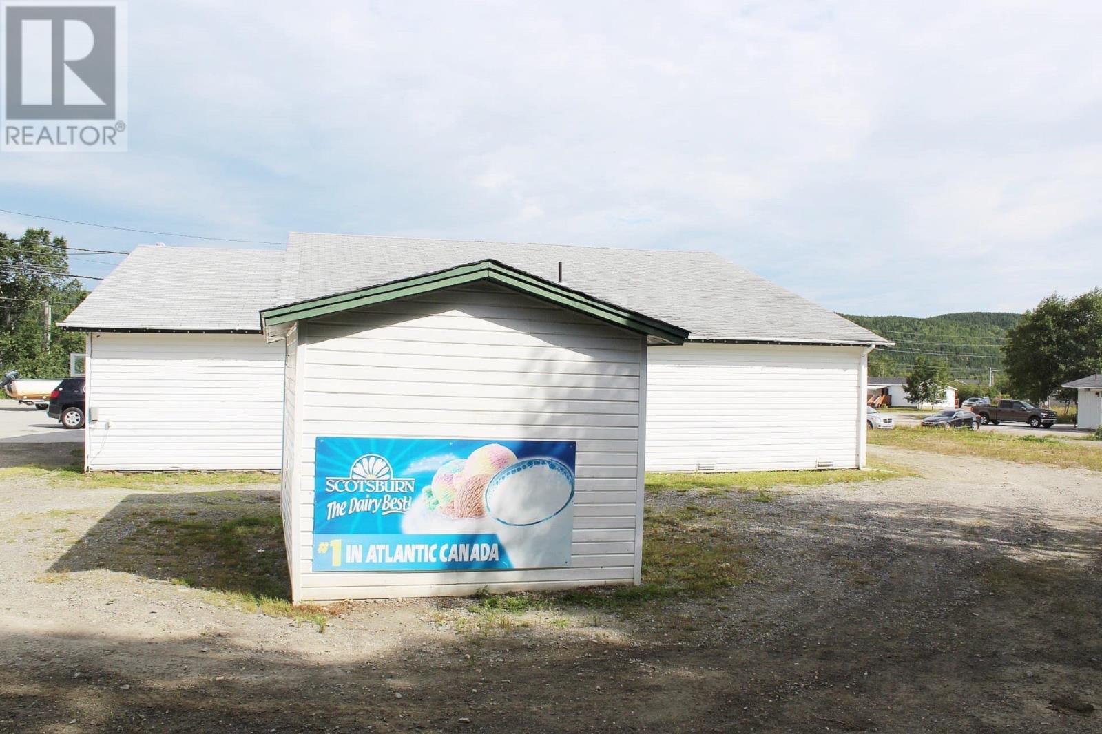 448-450 Jw Pickersgill Boulevard, Centreville Wareham Trinity, Newfoundland & Labrador  A0G 4P0 - Photo 5 - 1285482