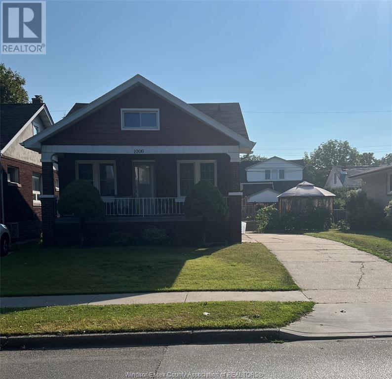 MLS# 25017556: 1006 PILLETTE, Windsor, Canada