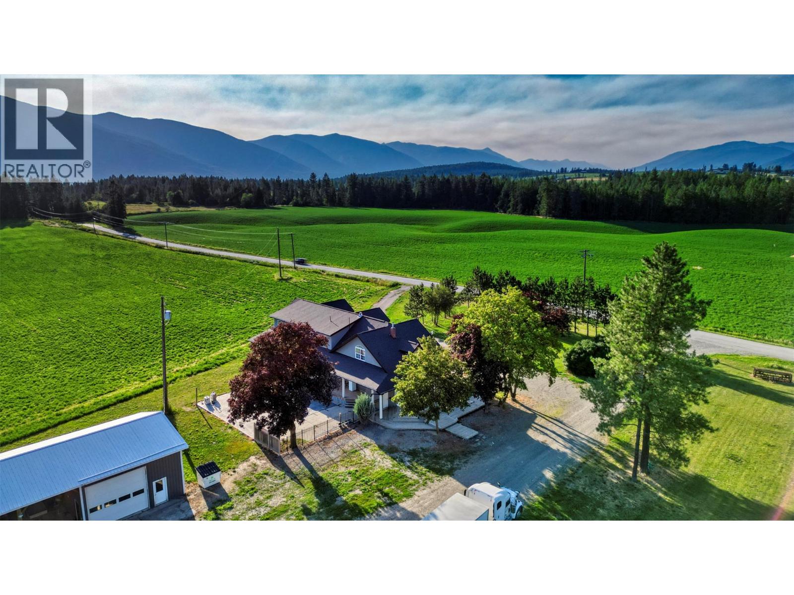2703 4th Street, Lister, British Columbia  V0B 1G2 - Photo 2 - 10353241